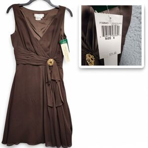 Maggy London Petites Dress Womens 6 Chocolate Silk Wrap with Brooch NEW w/ Tag‎